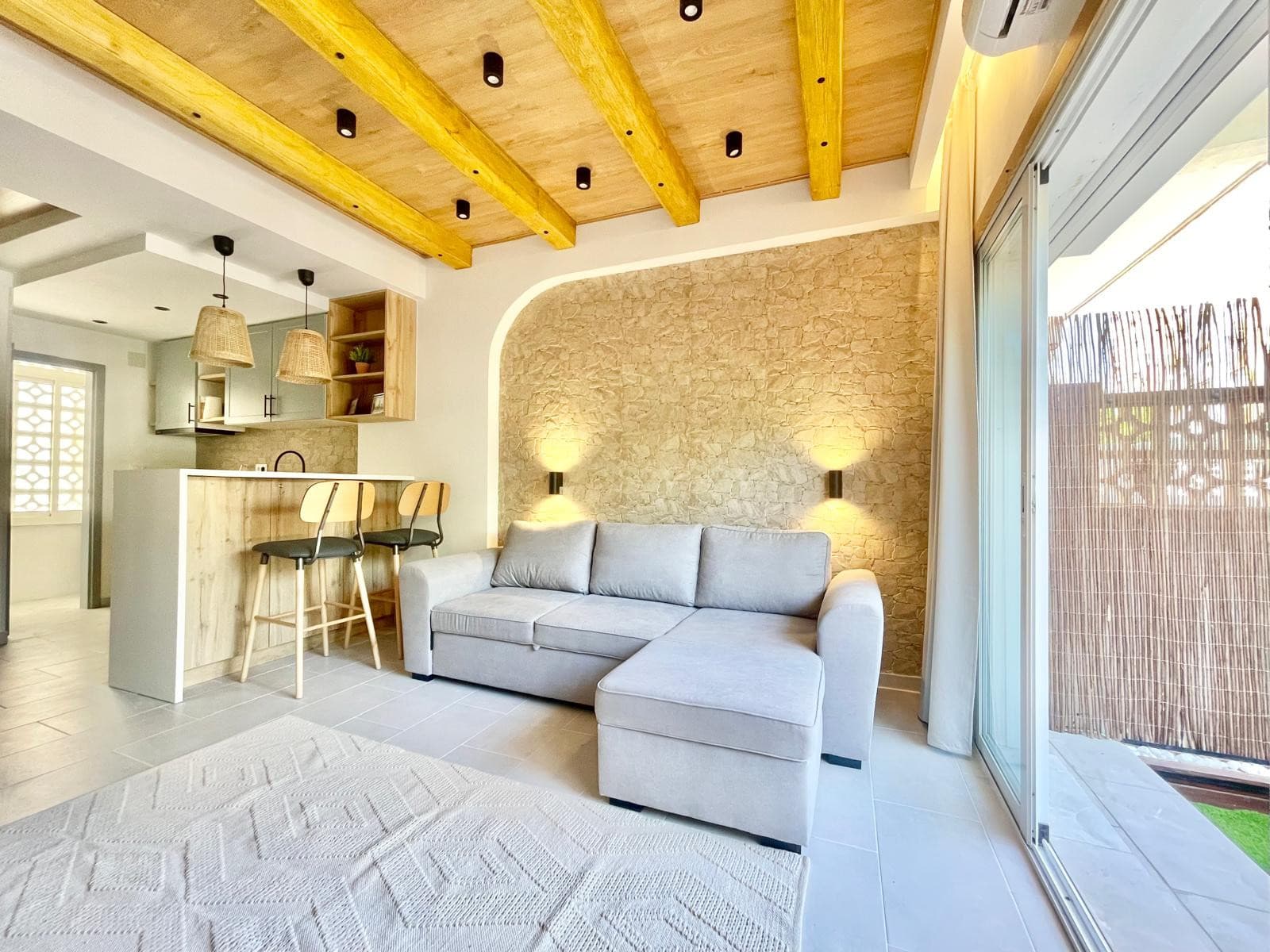 LUXURY TOWNHOUSE LEVANTE R088