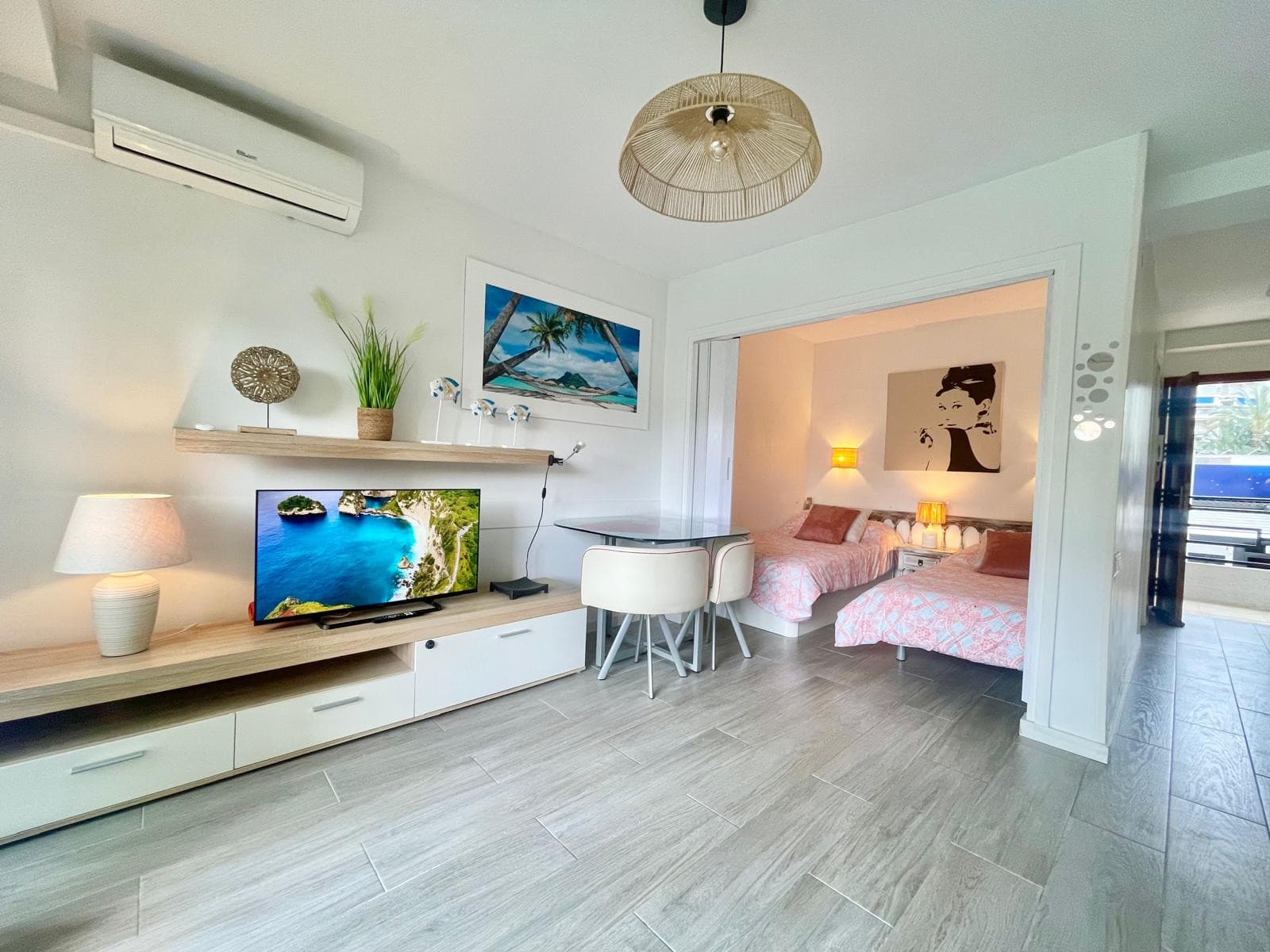BERMUDAS HOLIDAY APARTMENT (A071)