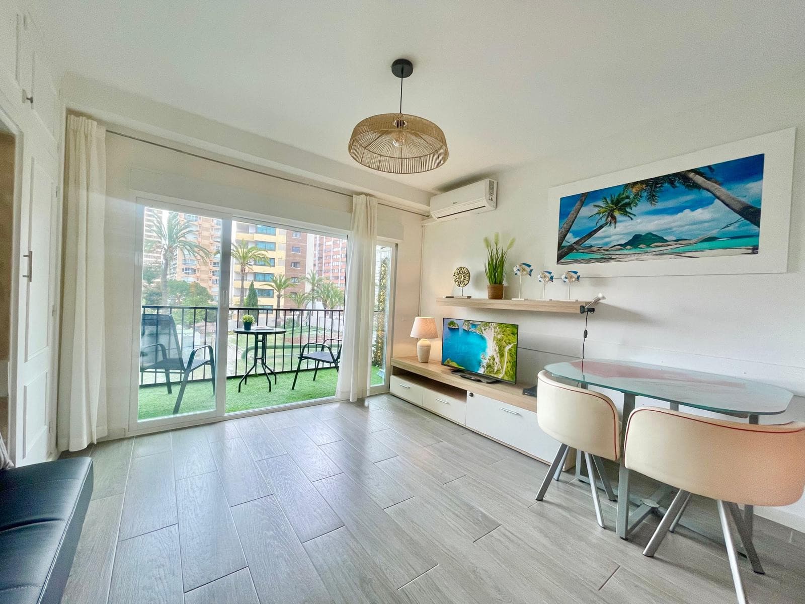 BERMUDAS HOLIDAY APARTMENT (A071)