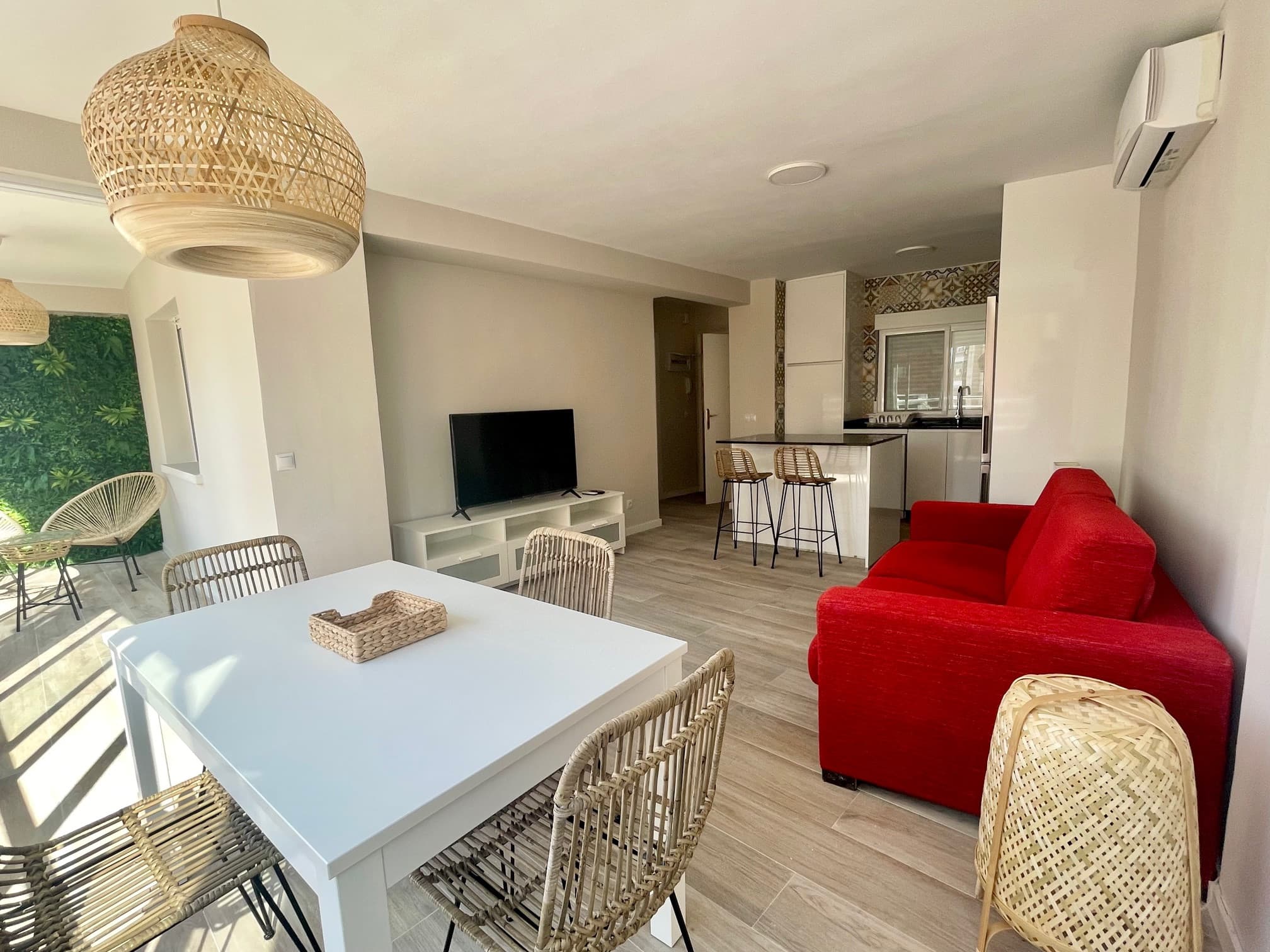 Mediterranean Charm Apartment R089