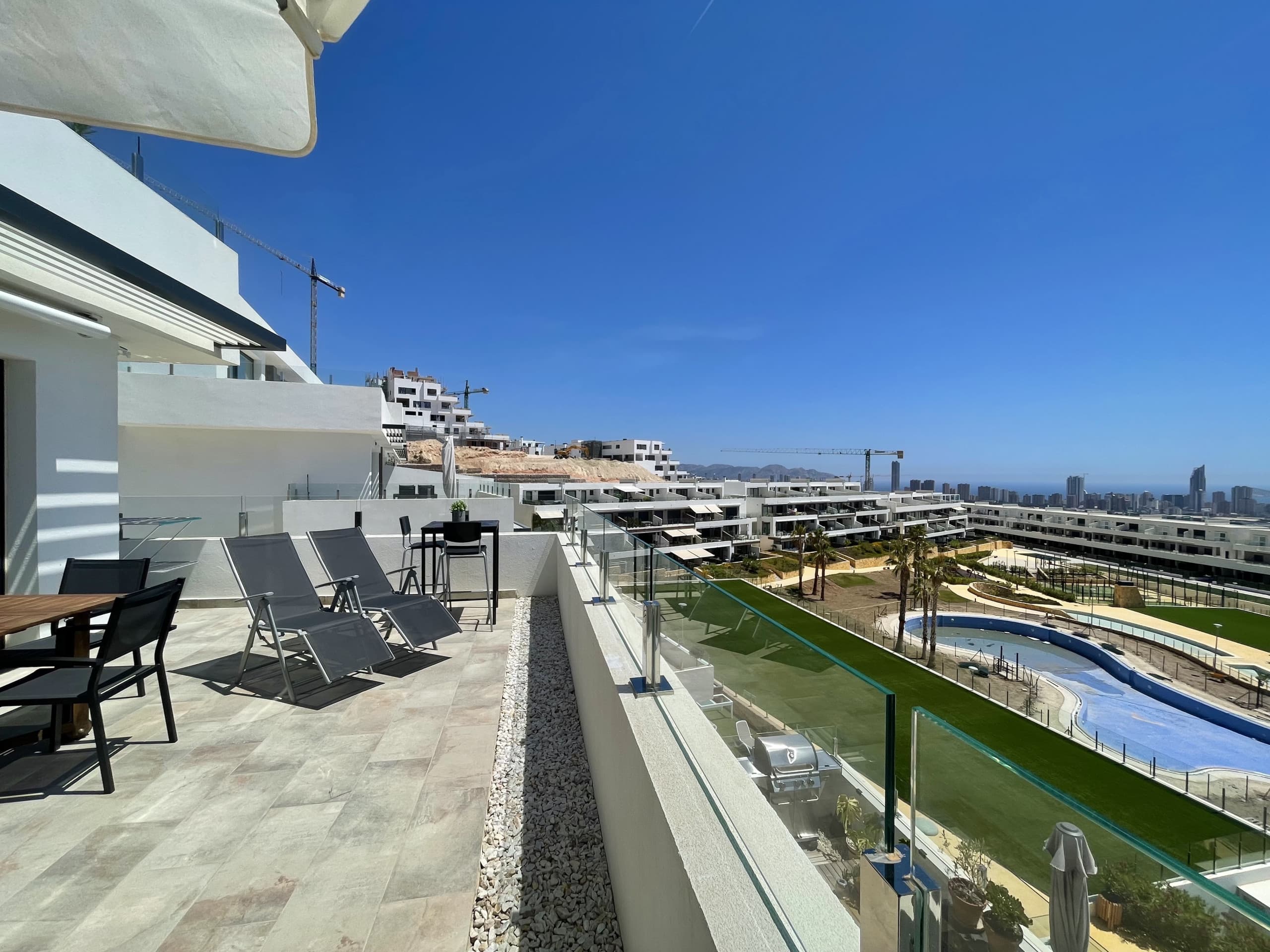 R169 AMAZING LUXURY APARTMENT