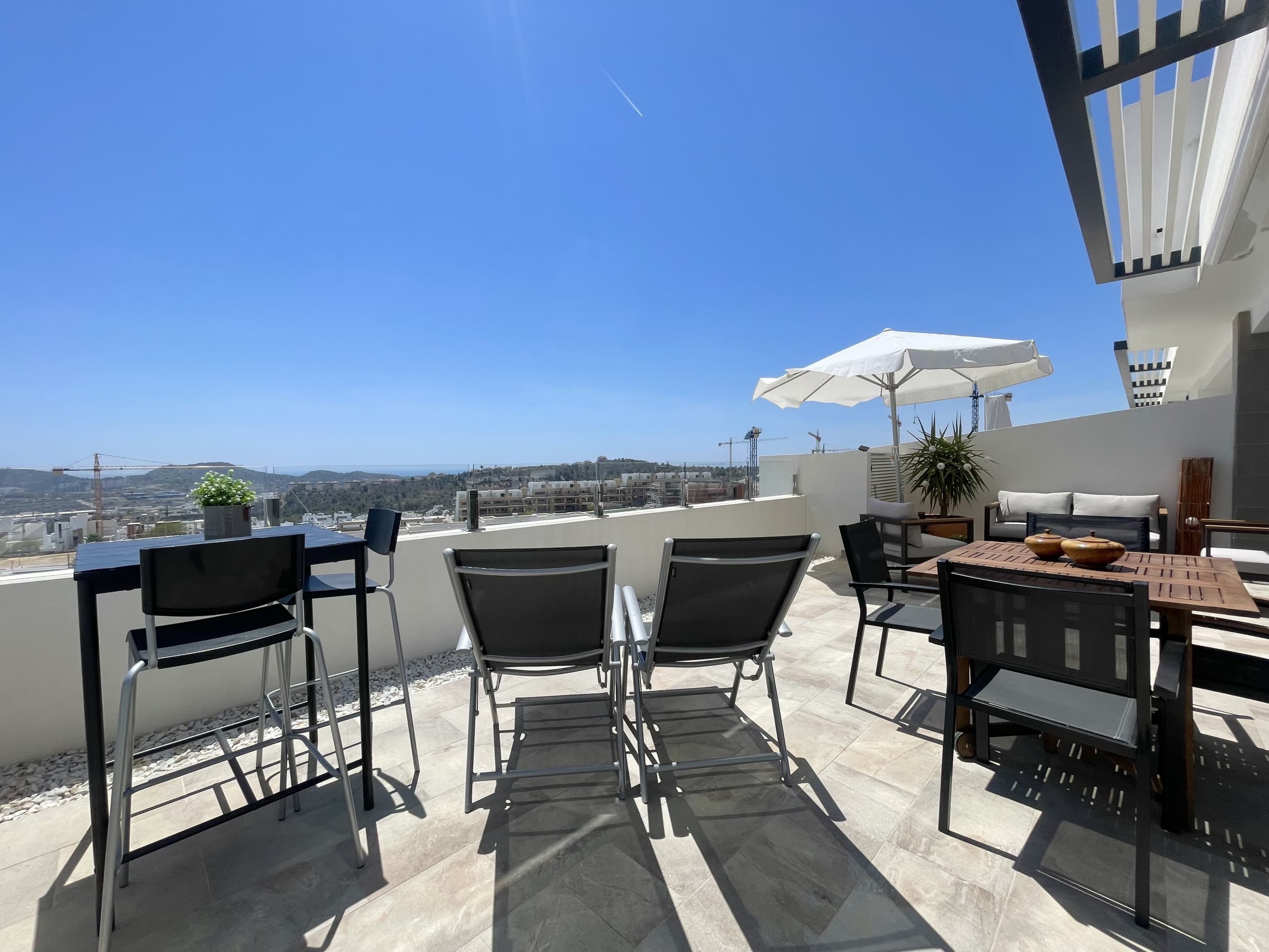 R169 AMAZING LUXURY APARTMENT