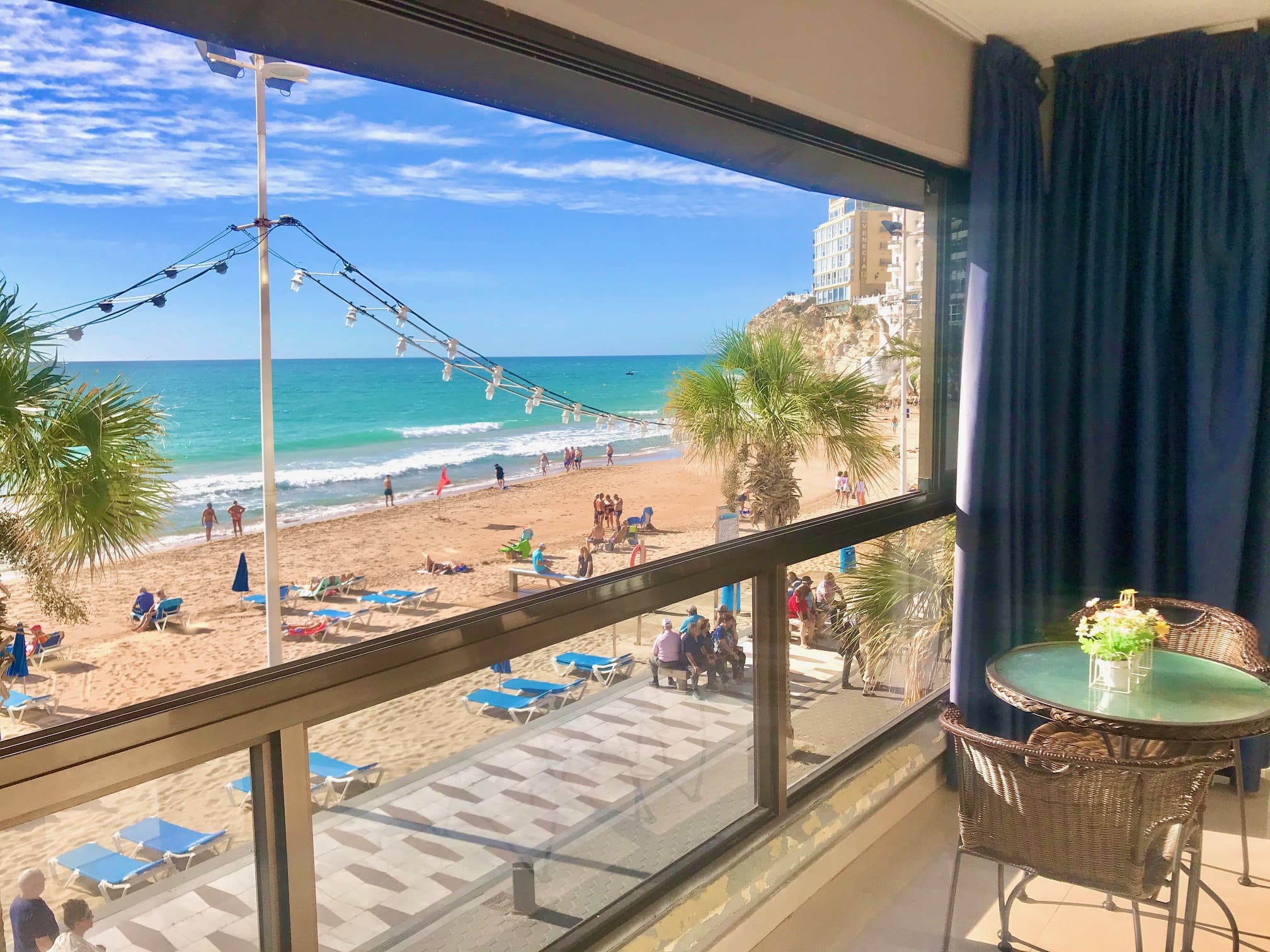 LEVANTE SEAFRONT BEACH BLUELINE R003