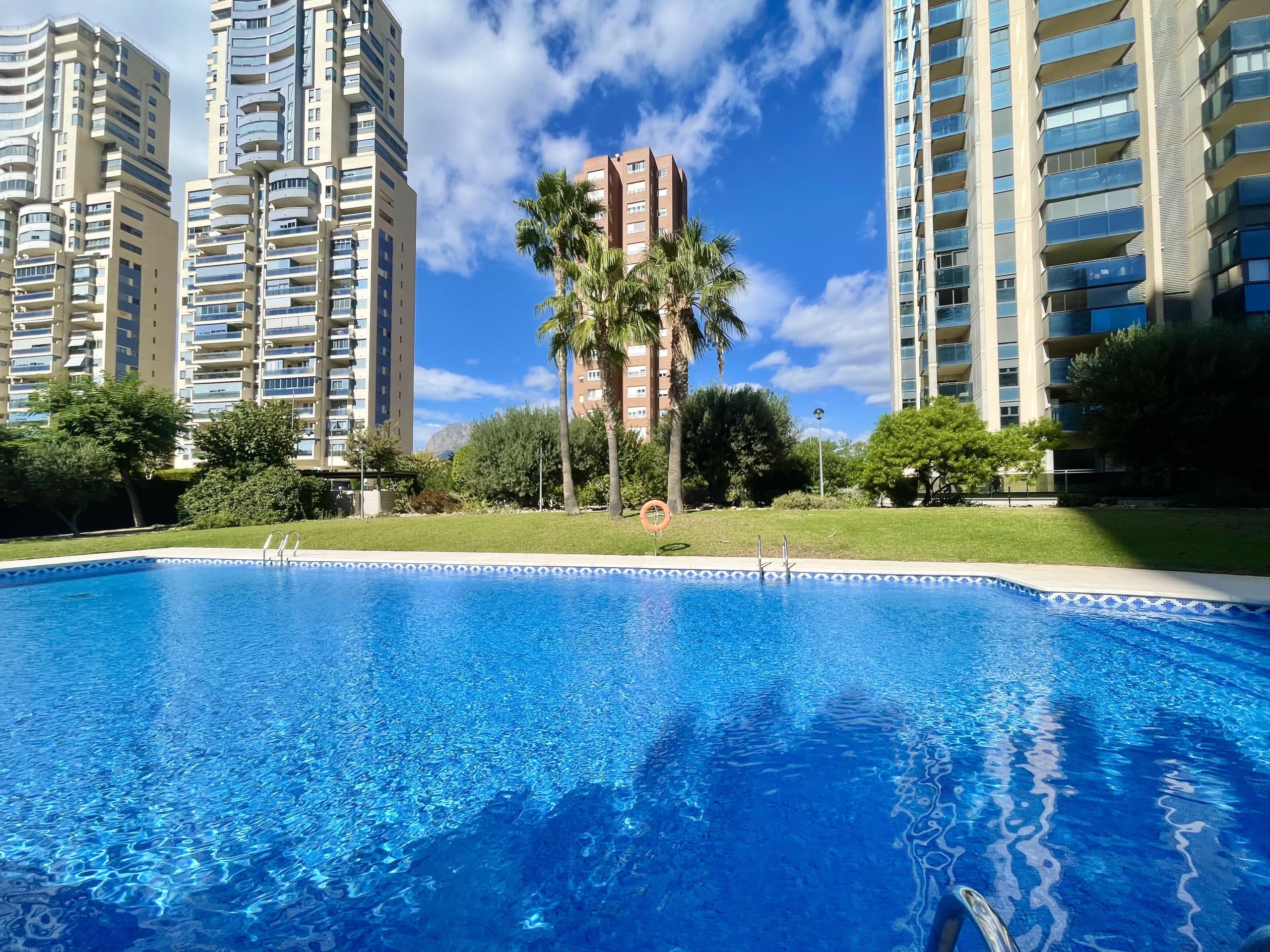 Kronos 16 Seaside Serenity N054